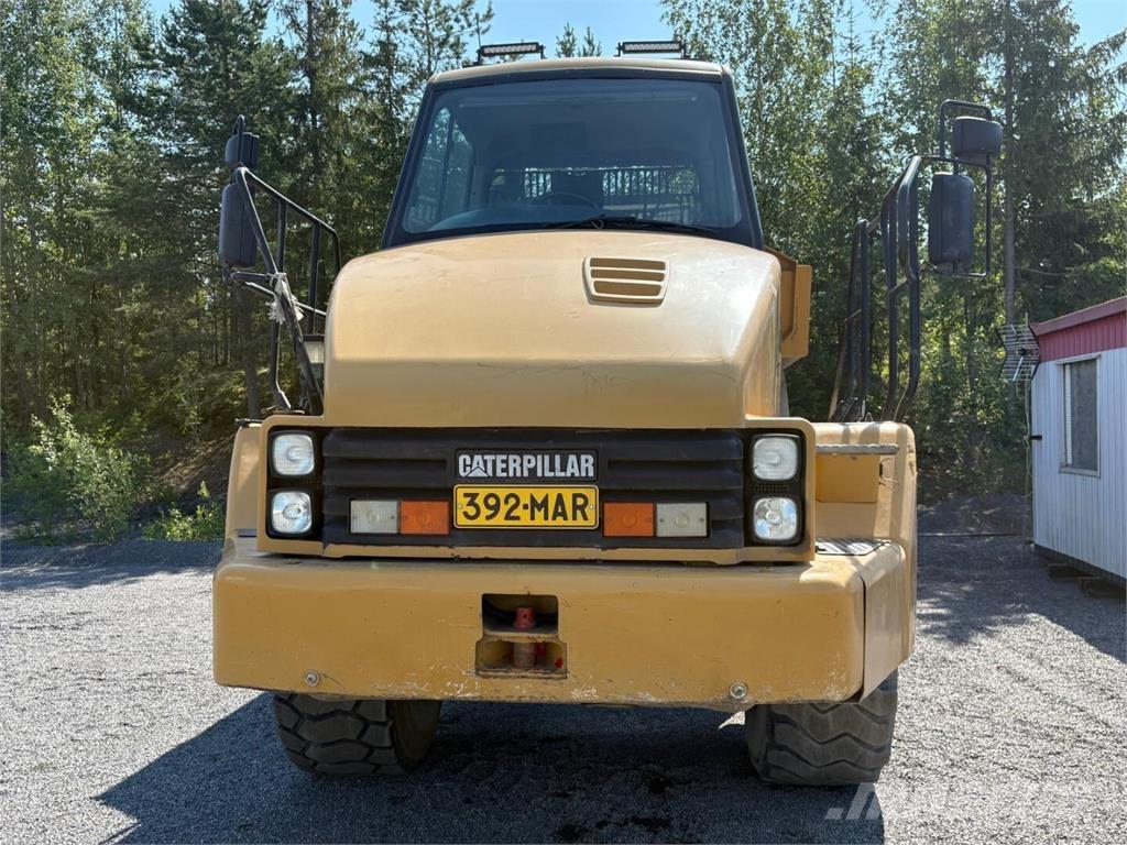 CAT 730 Terrængående lastbiler