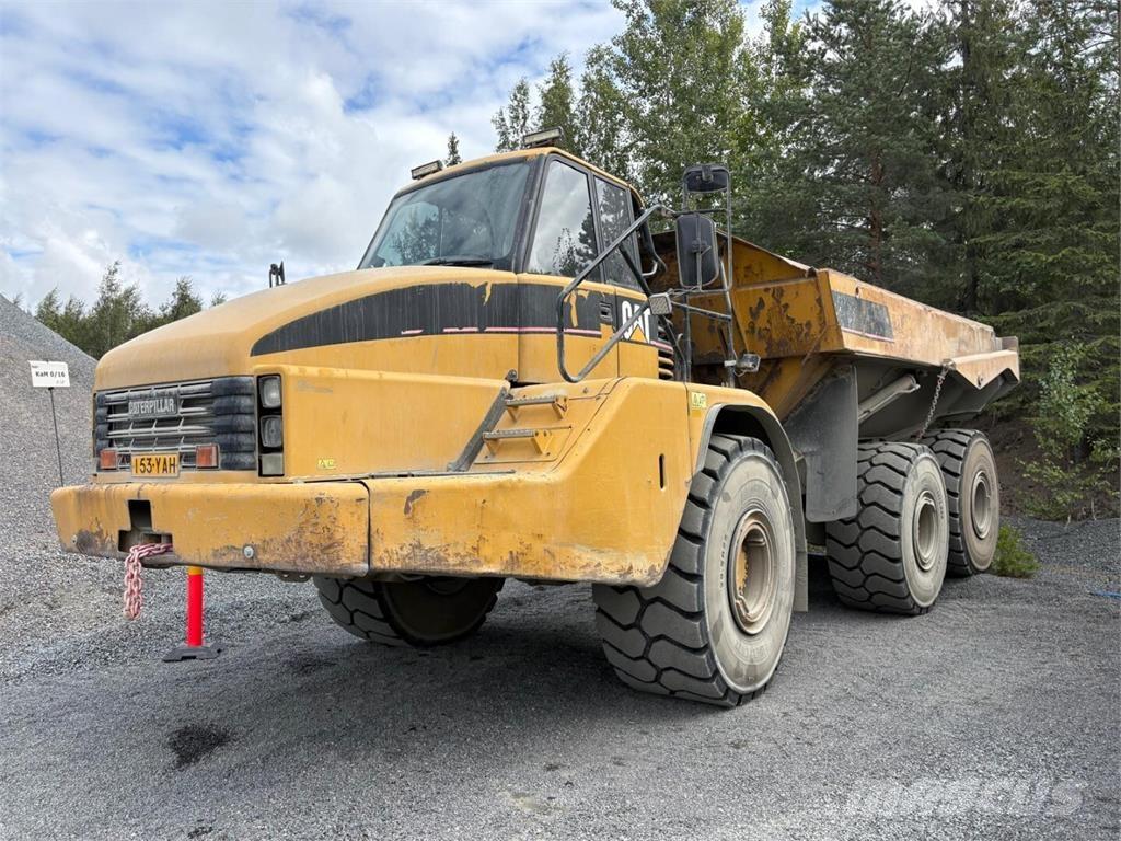CAT 740 Terrængående lastbiler