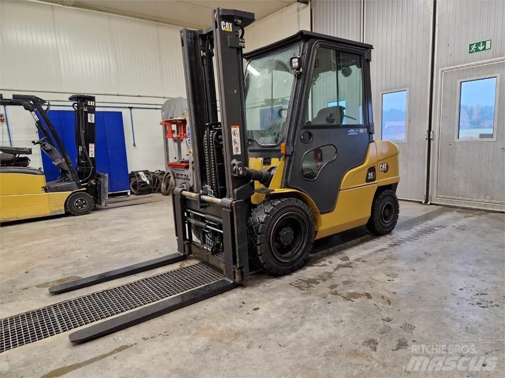 CAT DP35NT Diesel gaffeltrucks