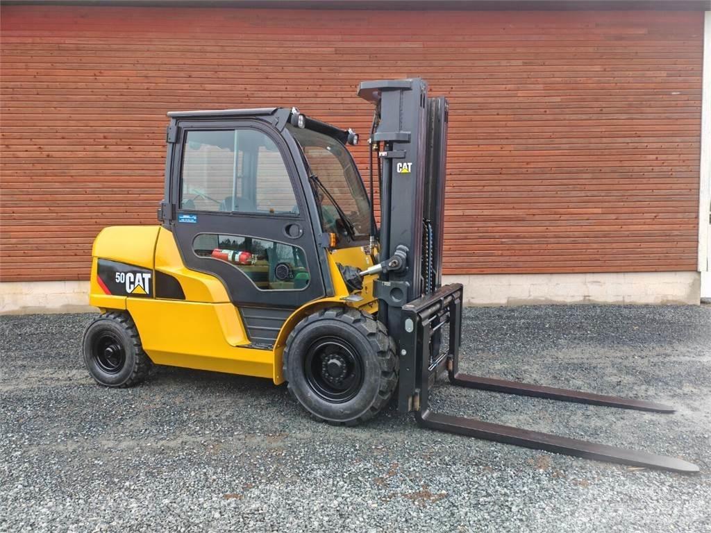 CAT DP50NT Diesel gaffeltrucks