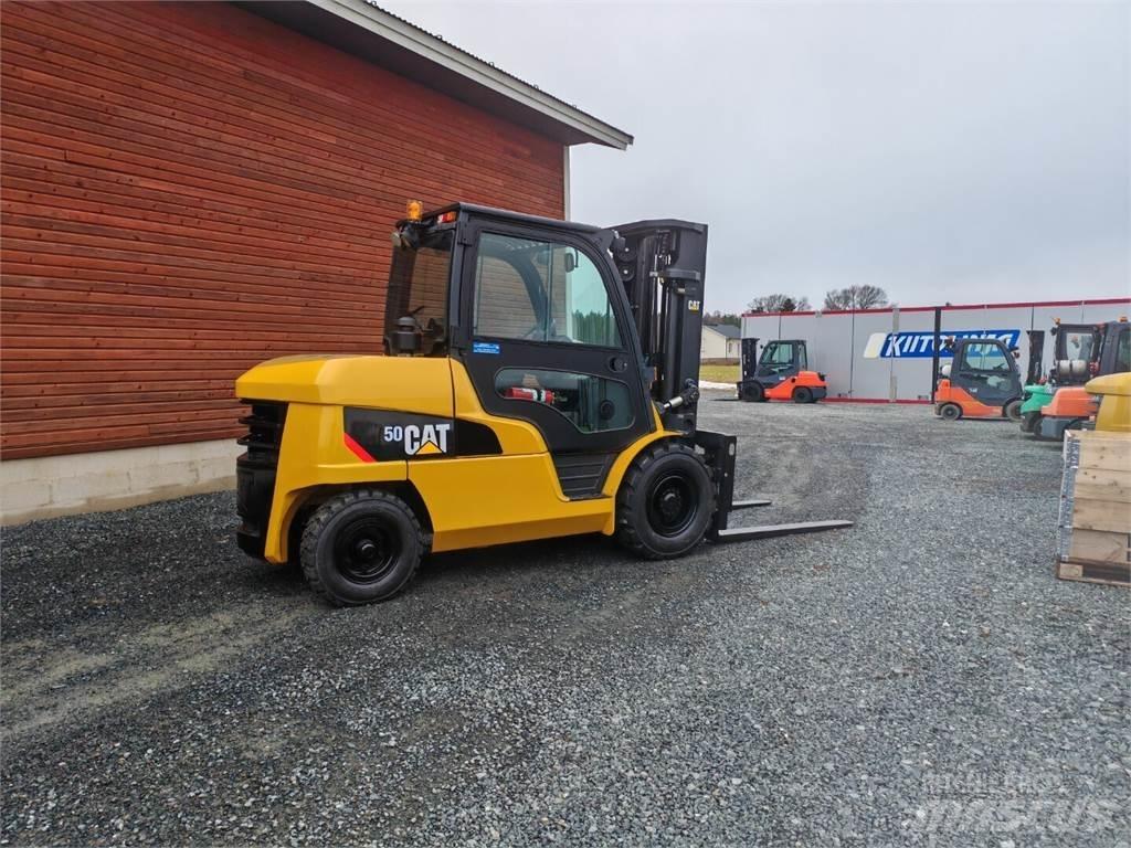 CAT DP50NT Diesel gaffeltrucks