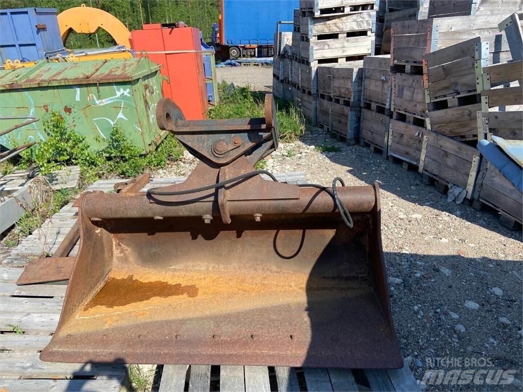 CAT M318D Trucks - Andet