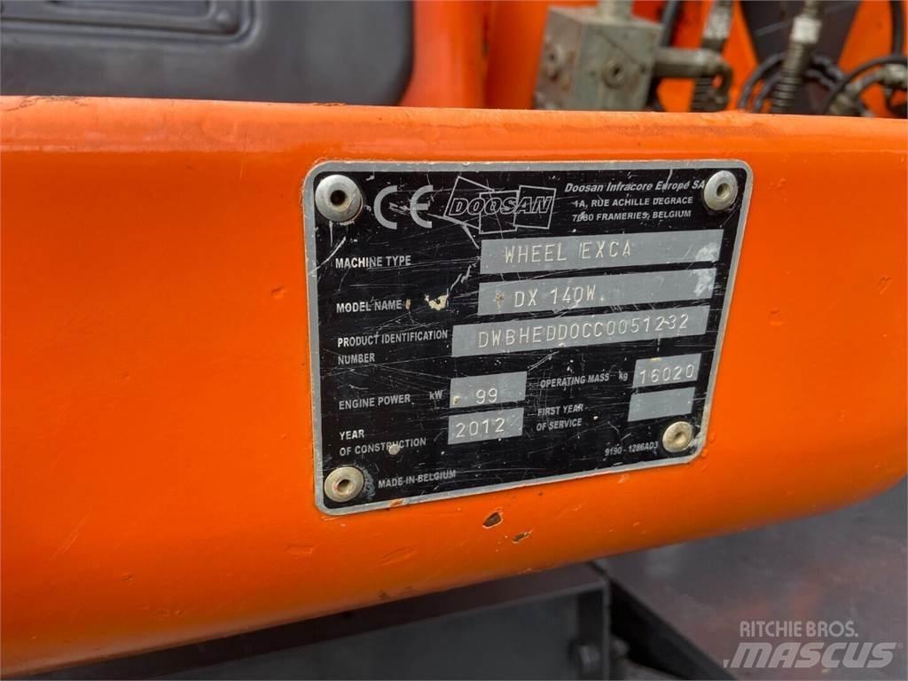 Doosan DX 140W Gravemaskiner på hjul