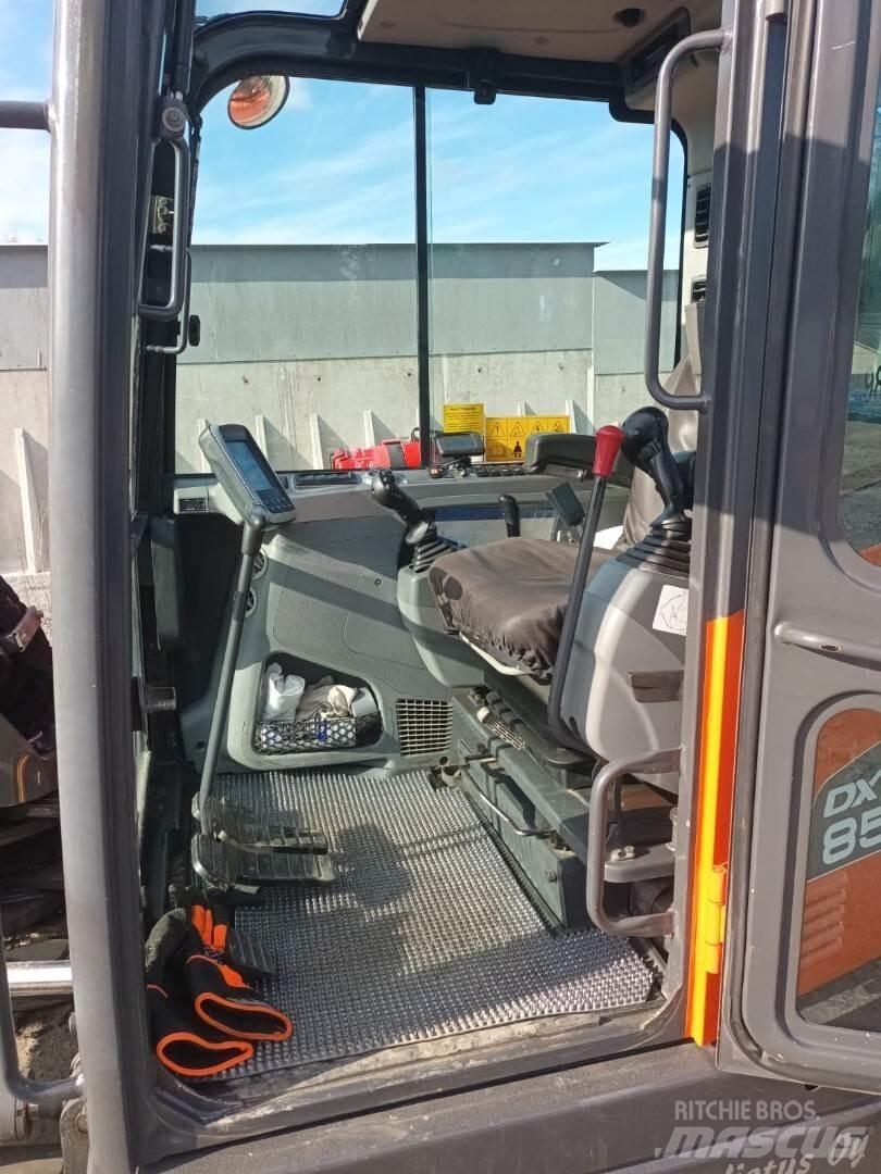 Doosan DX85 R Midi-gravemaskiner 7t - 12t