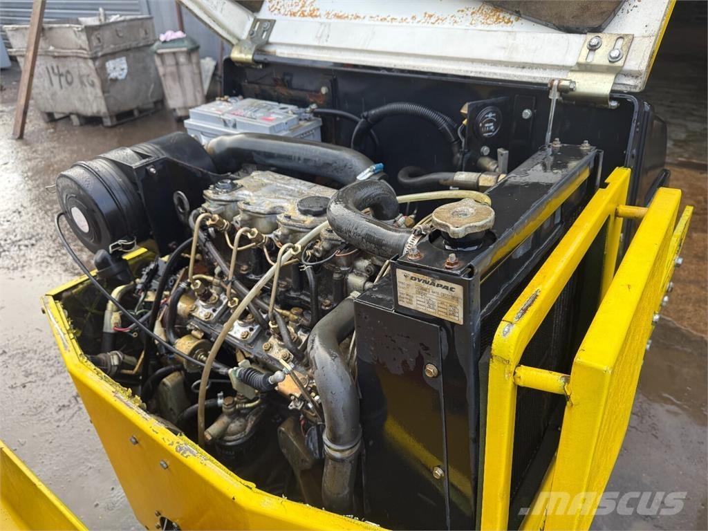 Dynapac CC 100 Entreprenør - Andet