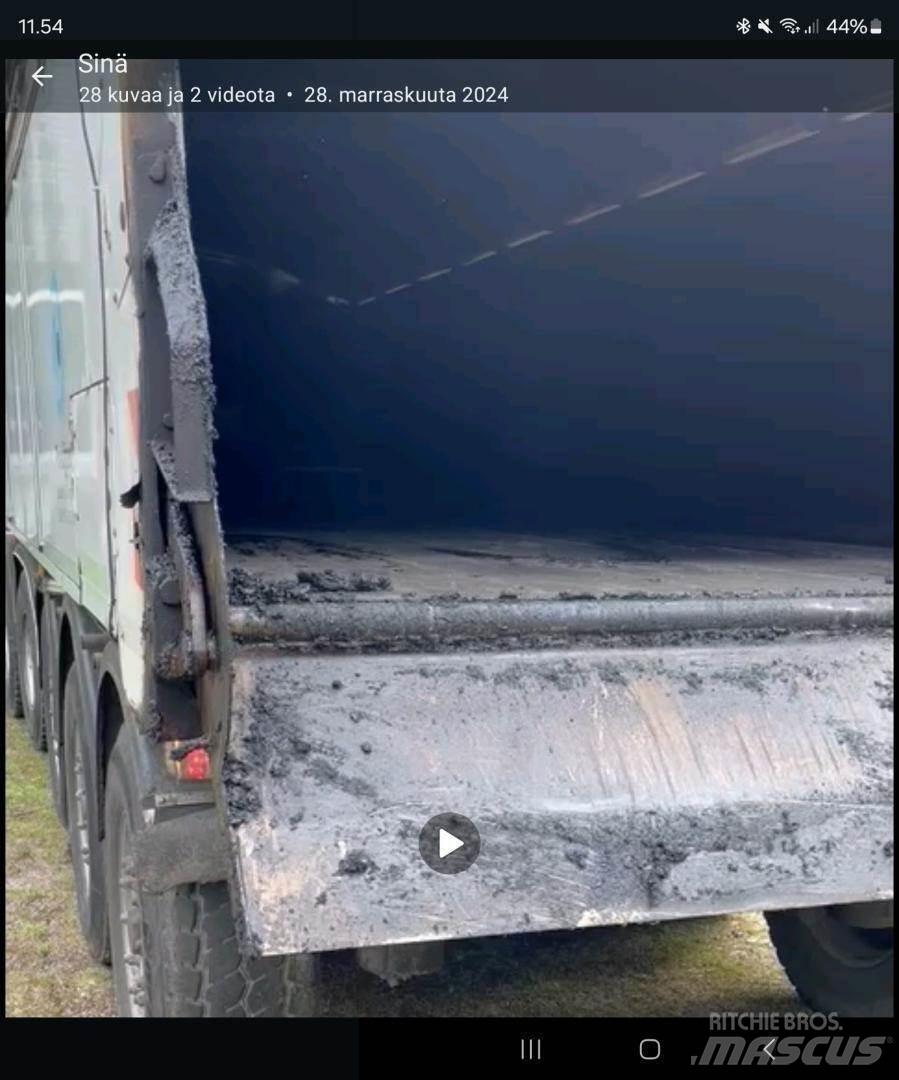 Fliegl ASS372 Semi-trailer med tip