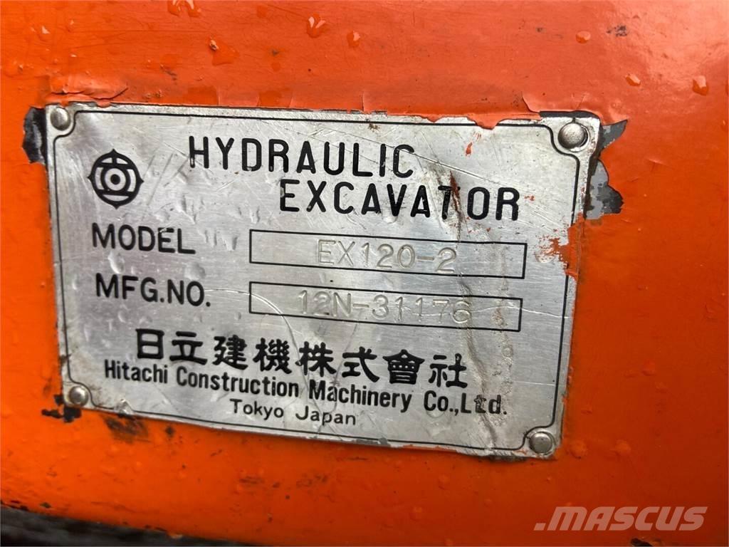 Hitachi Ex 120-2 Gravemaskiner på larvebånd