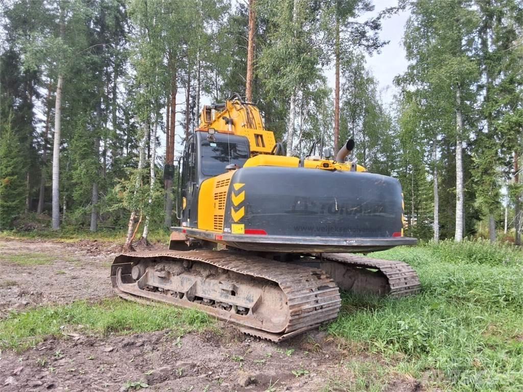 JCB 210 LCT4 Gravemaskiner på larvebånd