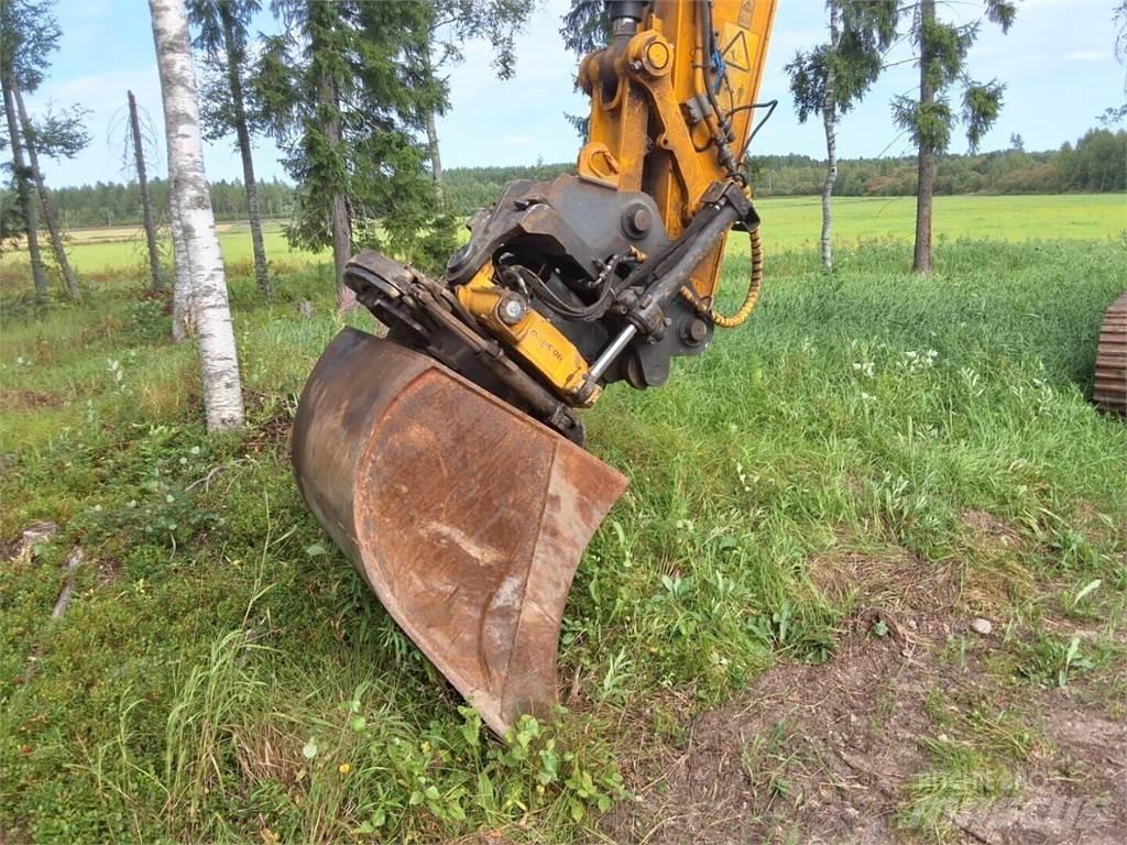 JCB 210 LCT4 Gravemaskiner på larvebånd
