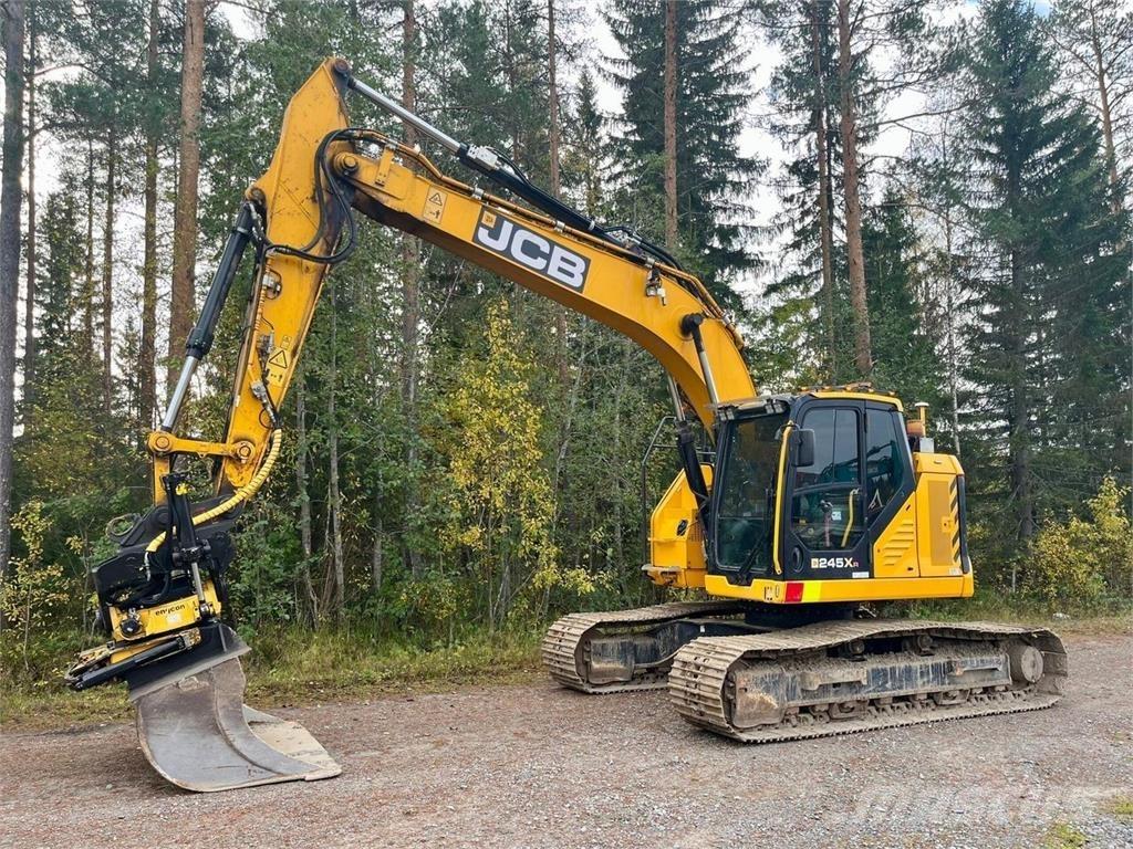 JCB 245XR Gravemaskiner på larvebånd