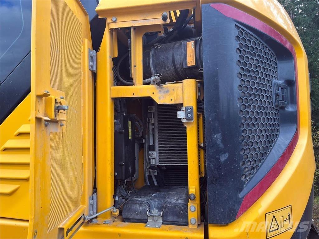 JCB 245XR Gravemaskiner på larvebånd