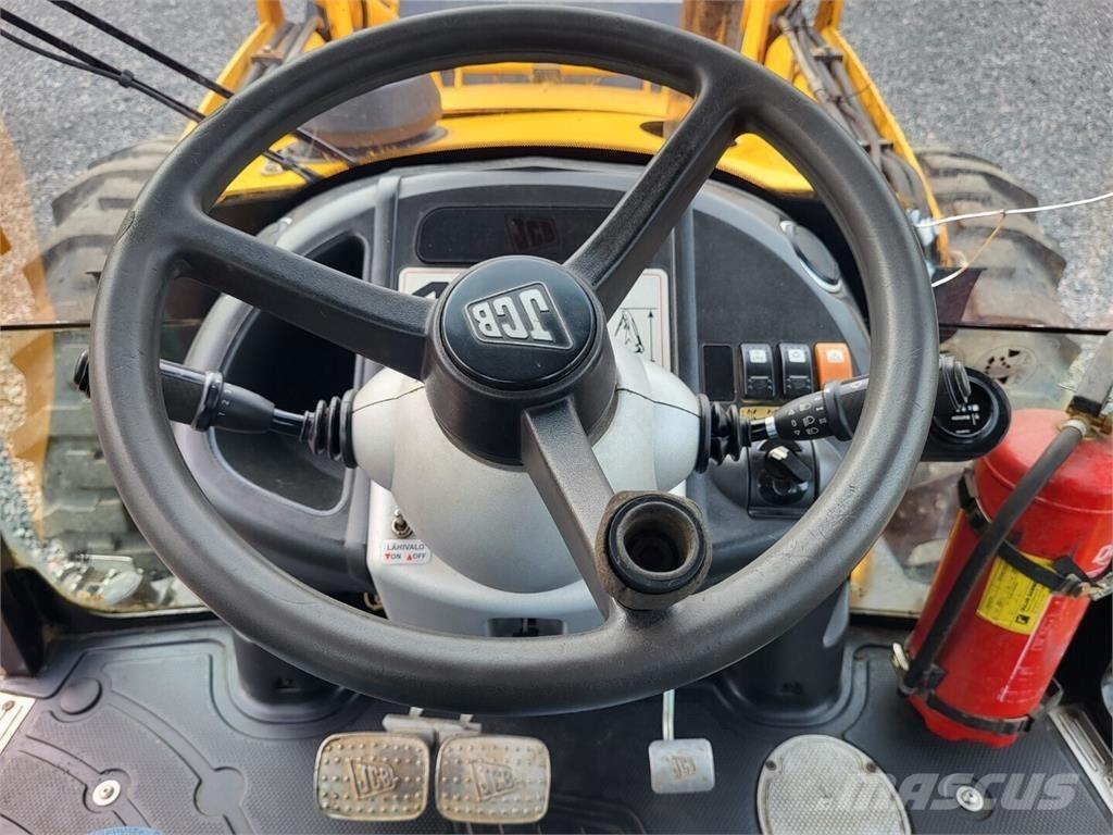 JCB 4CN Rendegravere