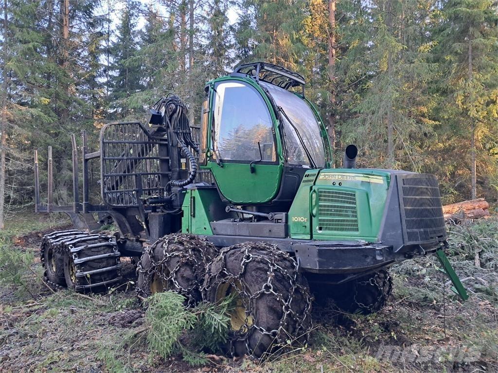 John Deere 1010e Udkørselsmaskiner
