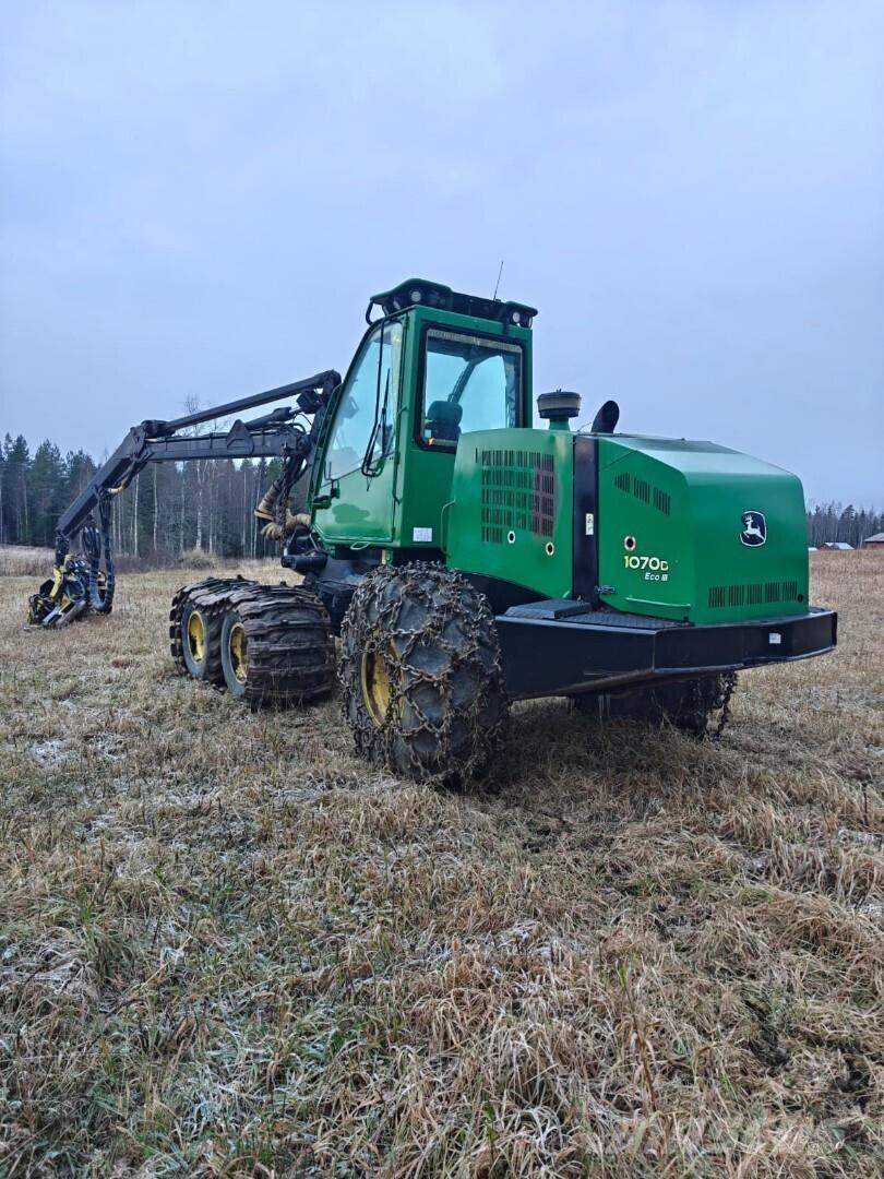 John Deere 1070 D Skovningsmaskiner