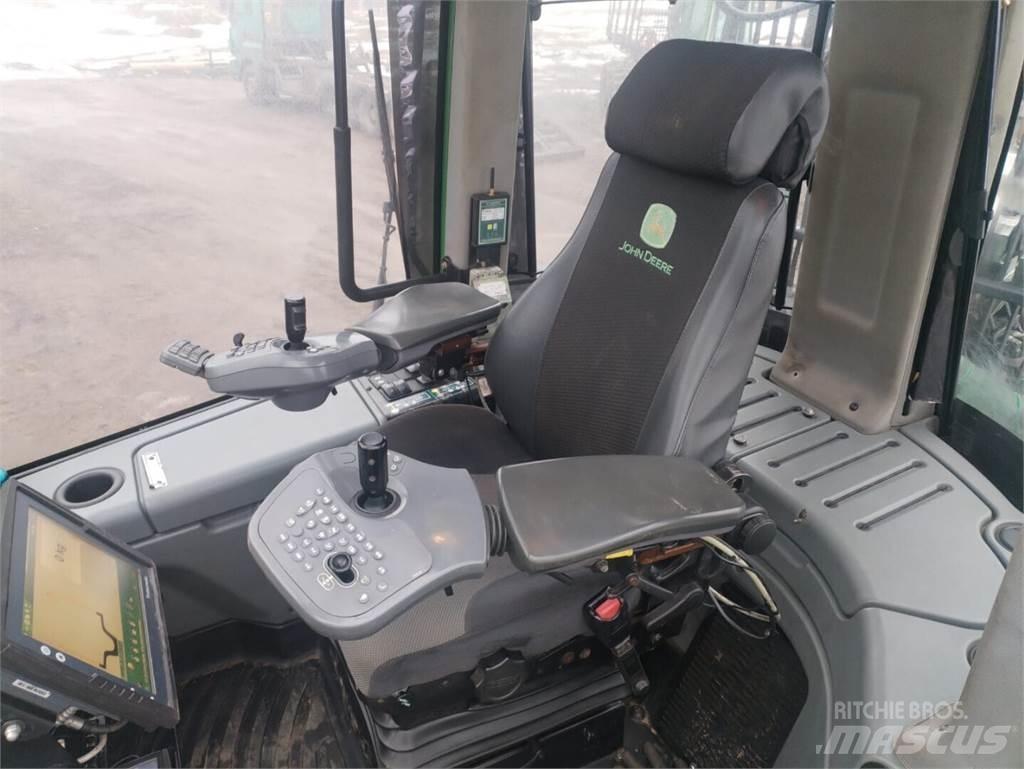 John Deere 810 E Udkørselsmaskiner