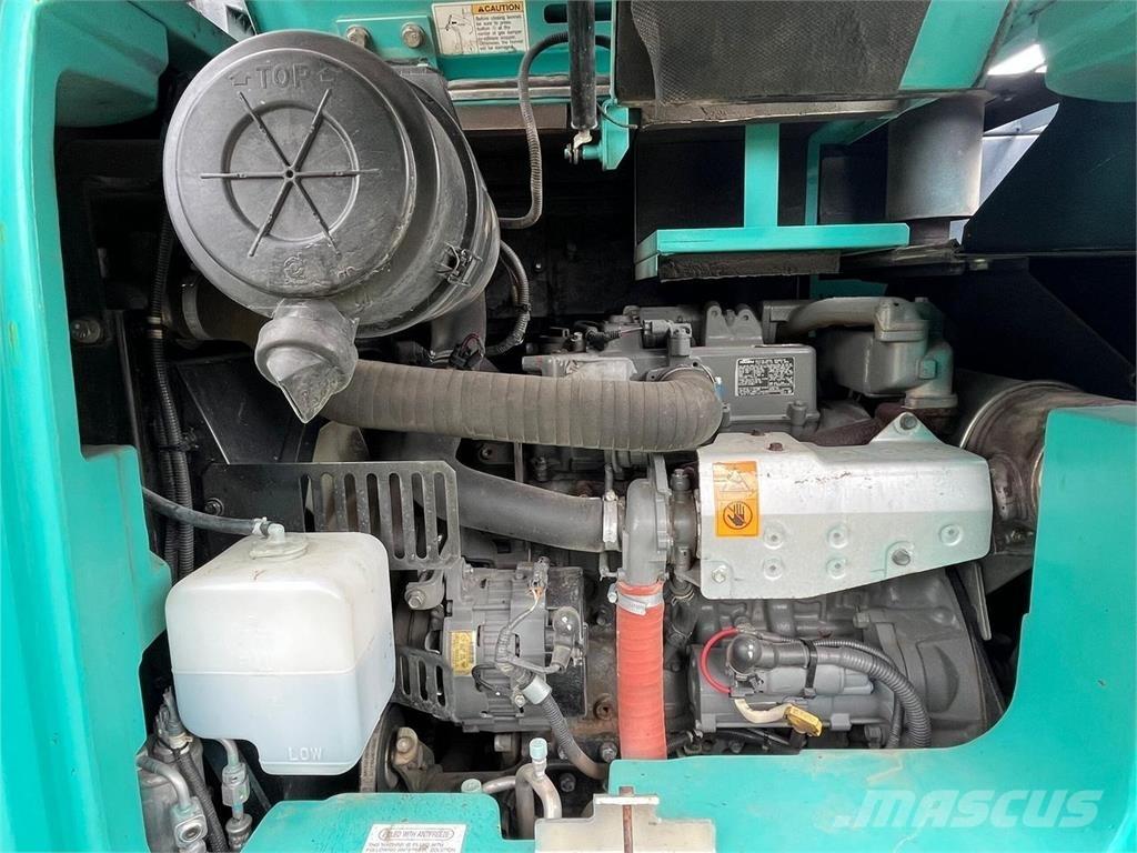 Kobelco SK75SR Midi-gravemaskiner 7t - 12t