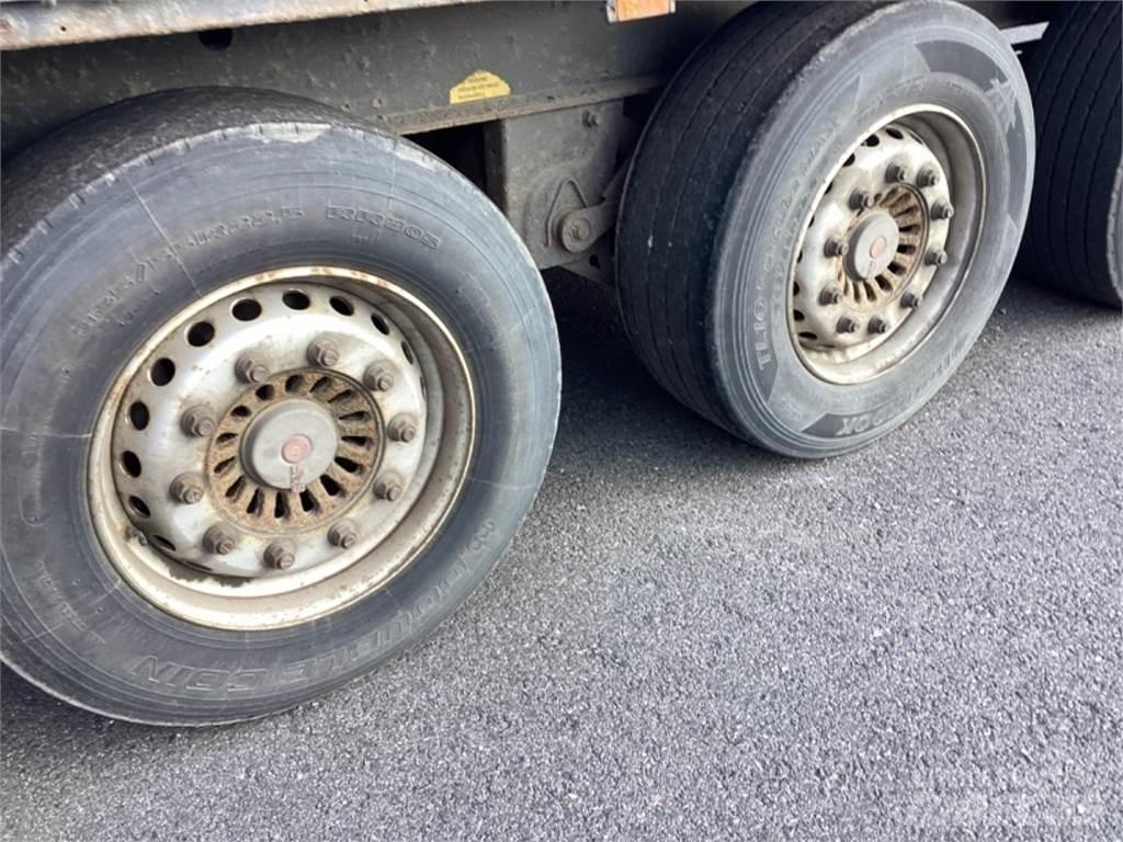Krone Likukapelli Semi-trailer med Gardinsider
