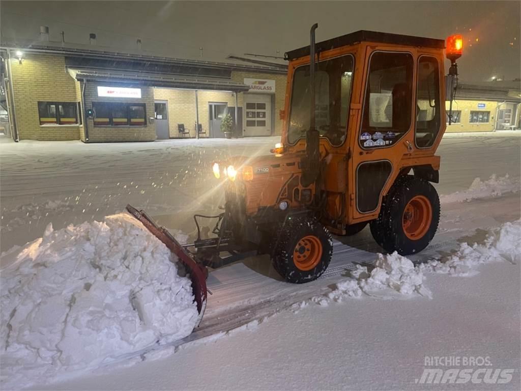 Kubota B 1700 4*4 Have & Park - Andet 