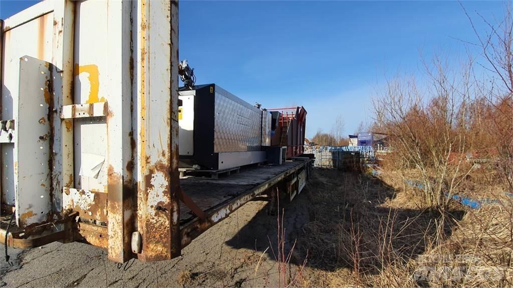  Lavaperävaunu Anhænger med lad/Flatbed