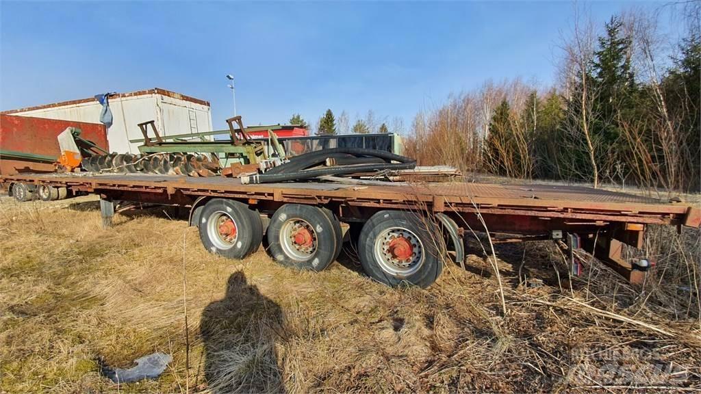  Lavaperävaunu Anhænger med lad/Flatbed