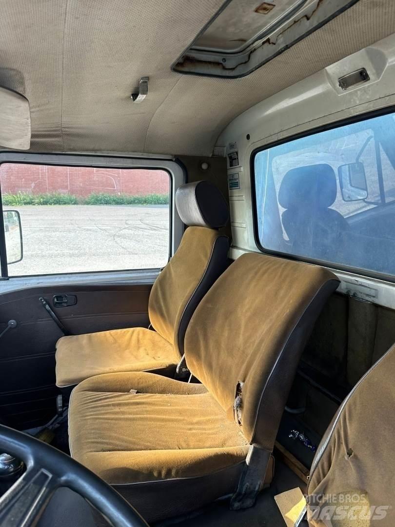 MAN Vw 9.136 Lastbil - Gardin