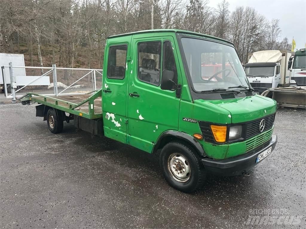 Mercedes-Benz 209 Autotransportere / Knæklad