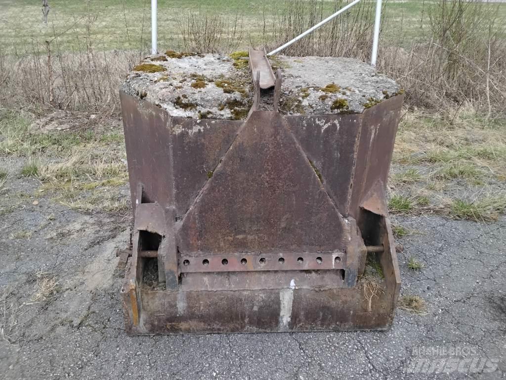  Omavalmiste Andet tilbehør til traktorer