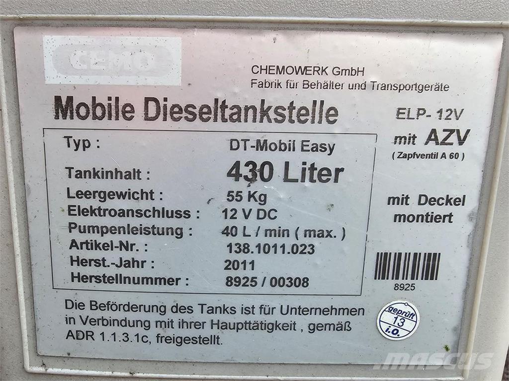  Polttoainesäiliö Tanks