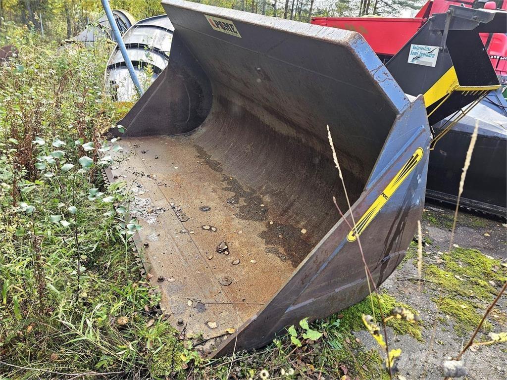 Pome Sorakauha Skovle