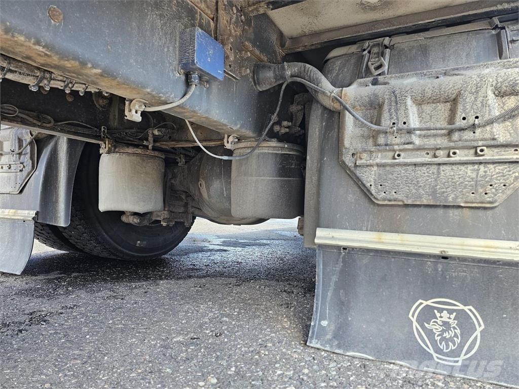 Scania P270 4X2 Fast kasse
