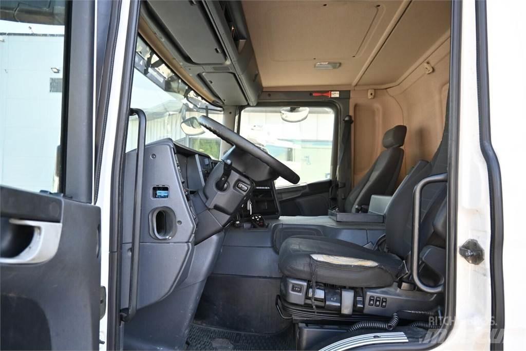 Scania P320 4x2 Fast kasse
