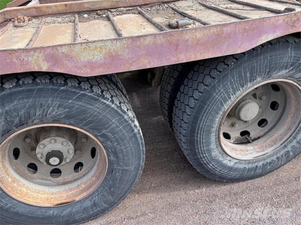 Sisu SM300 6X2 Skovmaskintransportlastbiler