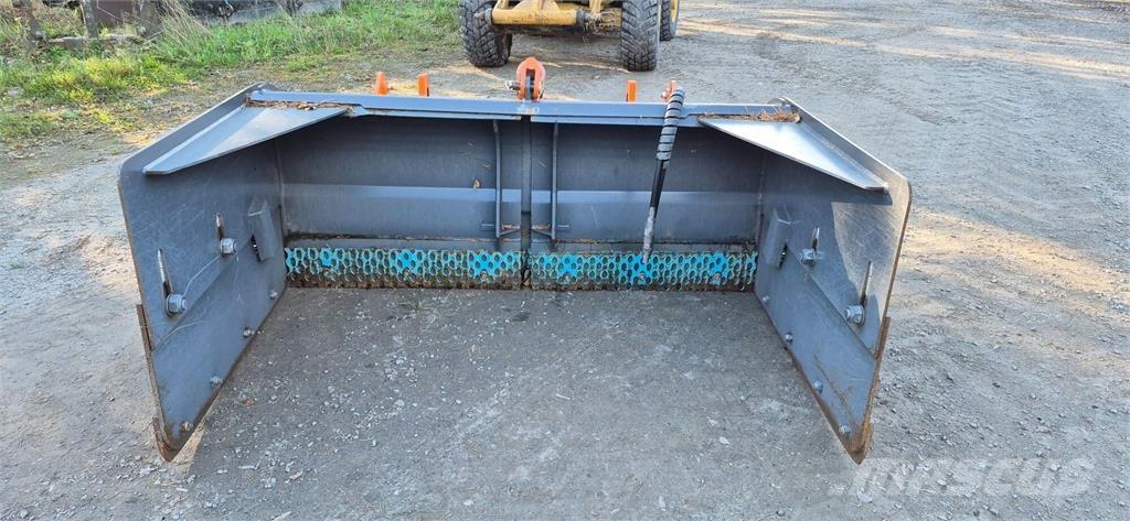 Skaala TRA18-34 Sneskovle og -plove