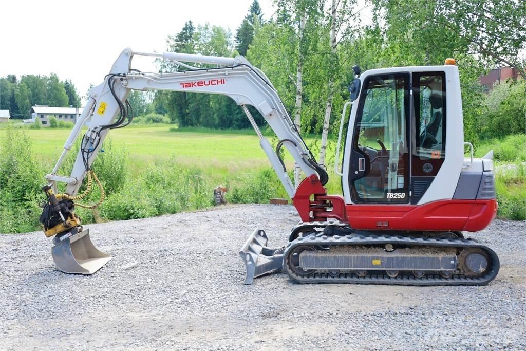 Takeuchi TB250 Minigravemaskiner