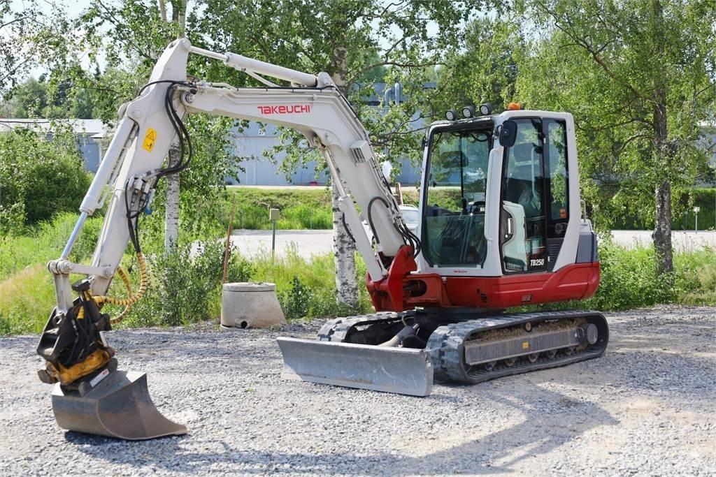 Takeuchi TB250 Minigravemaskiner