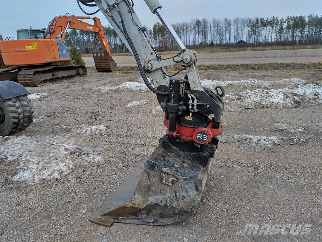 Takeuchi TB295W Gravemaskiner på hjul