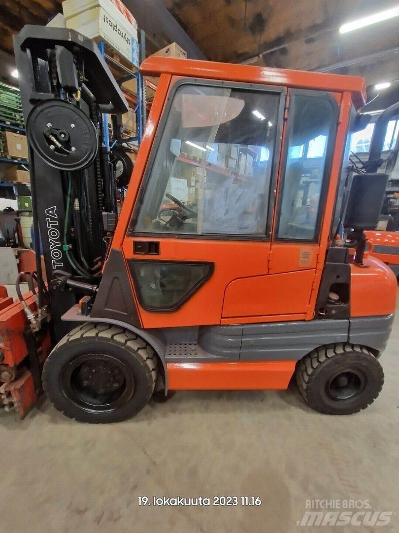 Toyota 02-6FDF30 Diesel gaffeltrucks