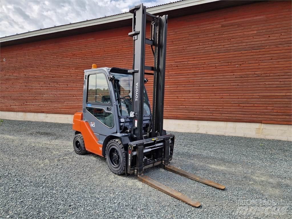 Toyota 02-8FDF30 Diesel gaffeltrucks