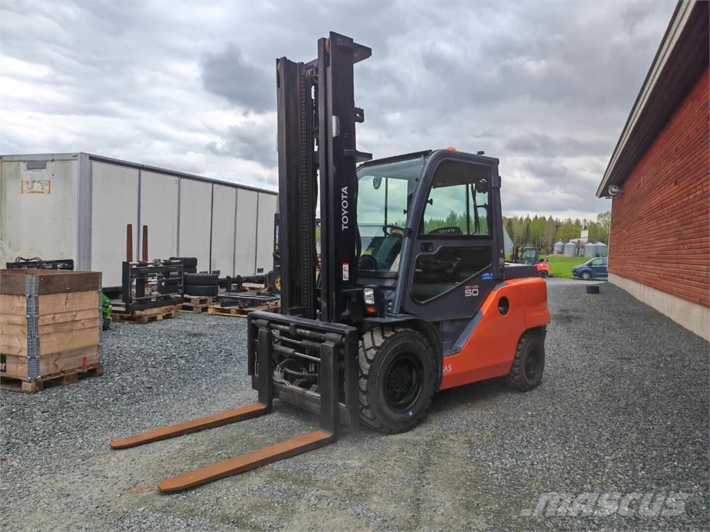 Toyota 40-8FD50N Diesel gaffeltrucks