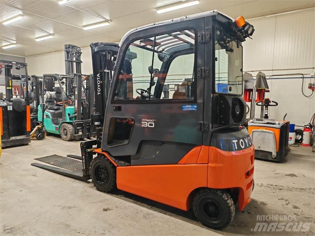 Toyota 8FBMT30 El gaffeltrucks