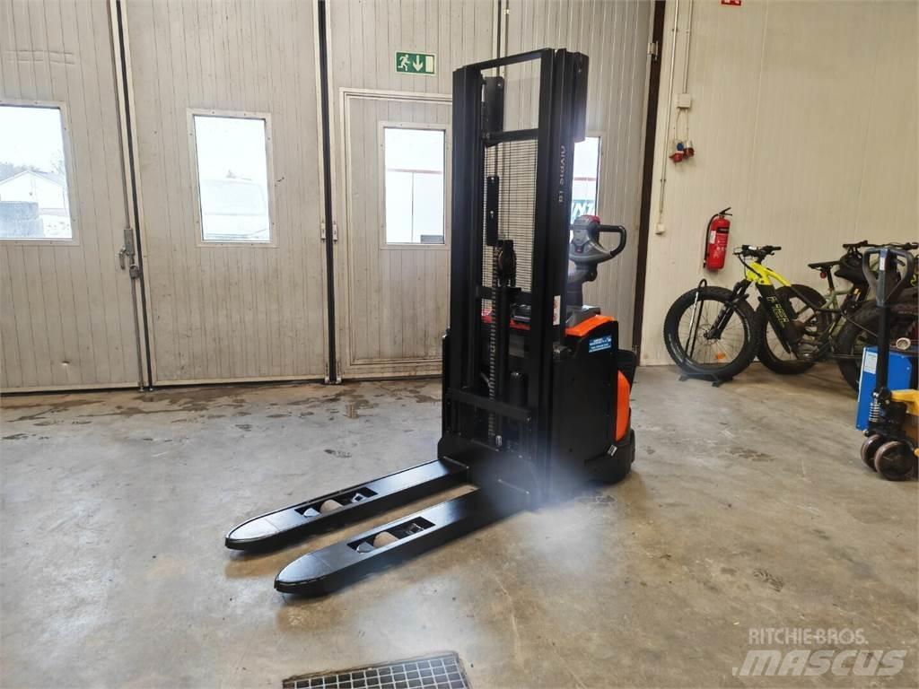 Toyota SWE120L Gaffeltrucks - andre