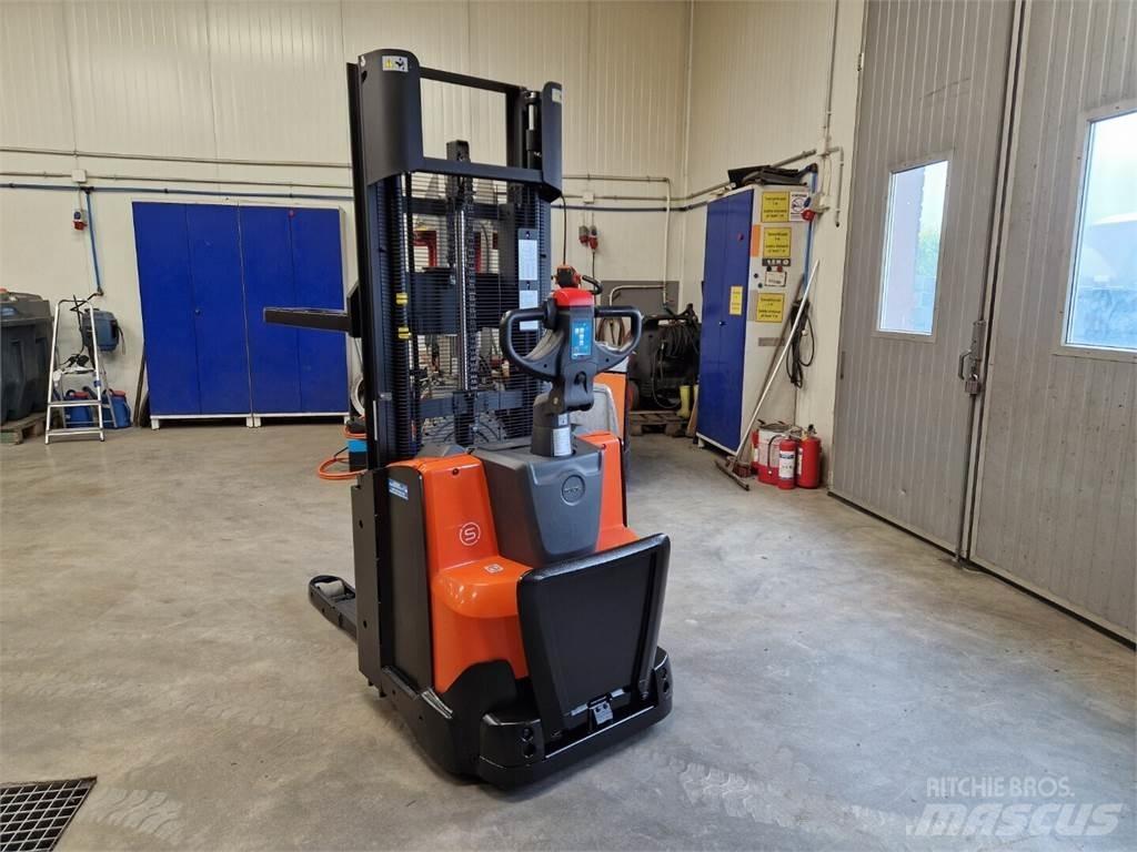 Toyota SWE120L Gaffeltrucks - andre