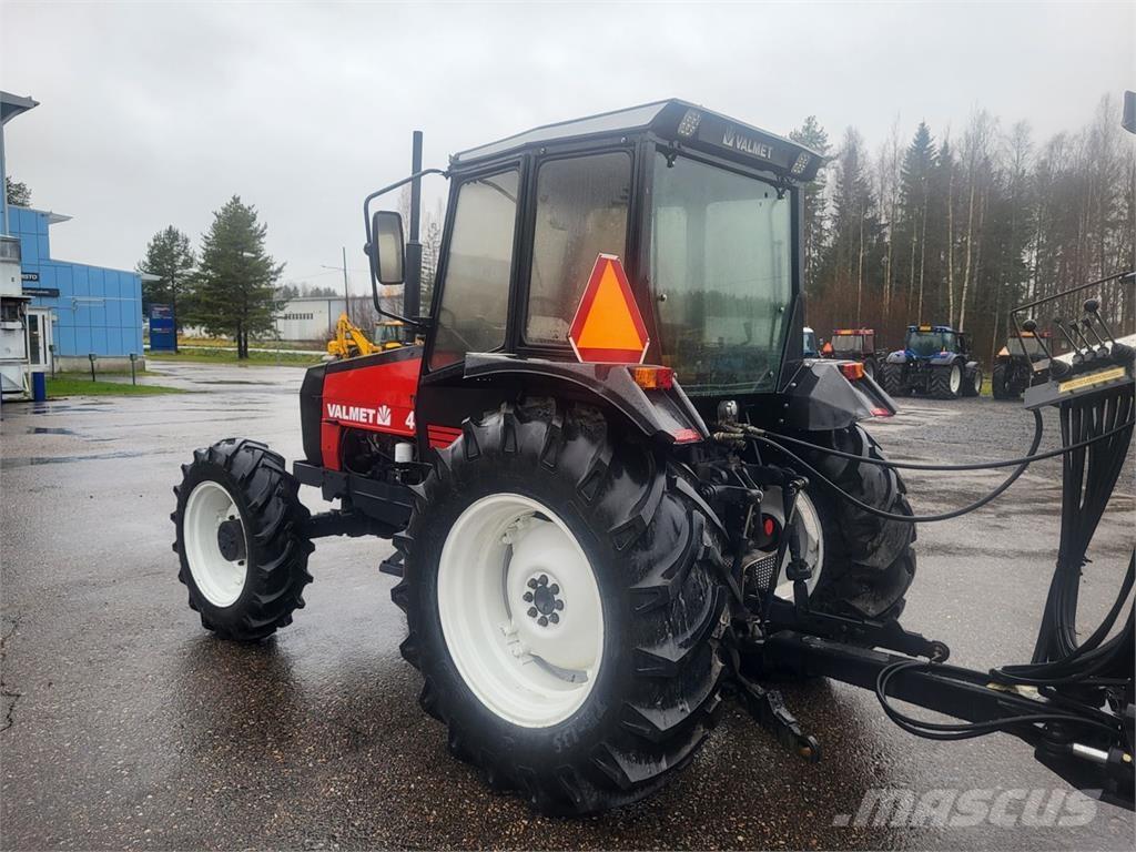 Valmet 455 Traktorer