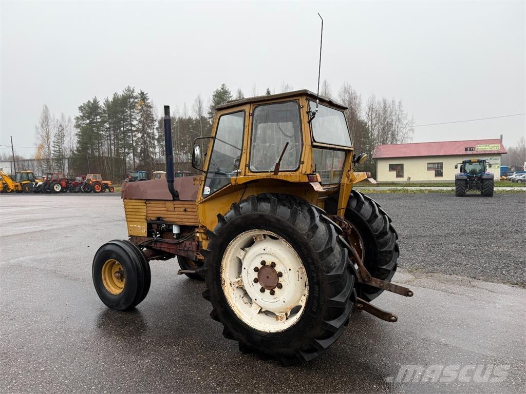 Valmet 702S Traktorer