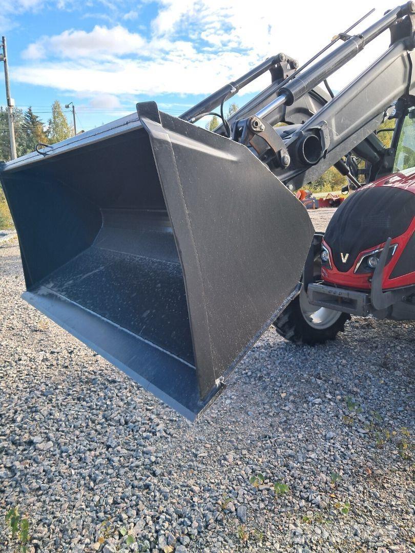 Valtra A94 hitec Traktorer