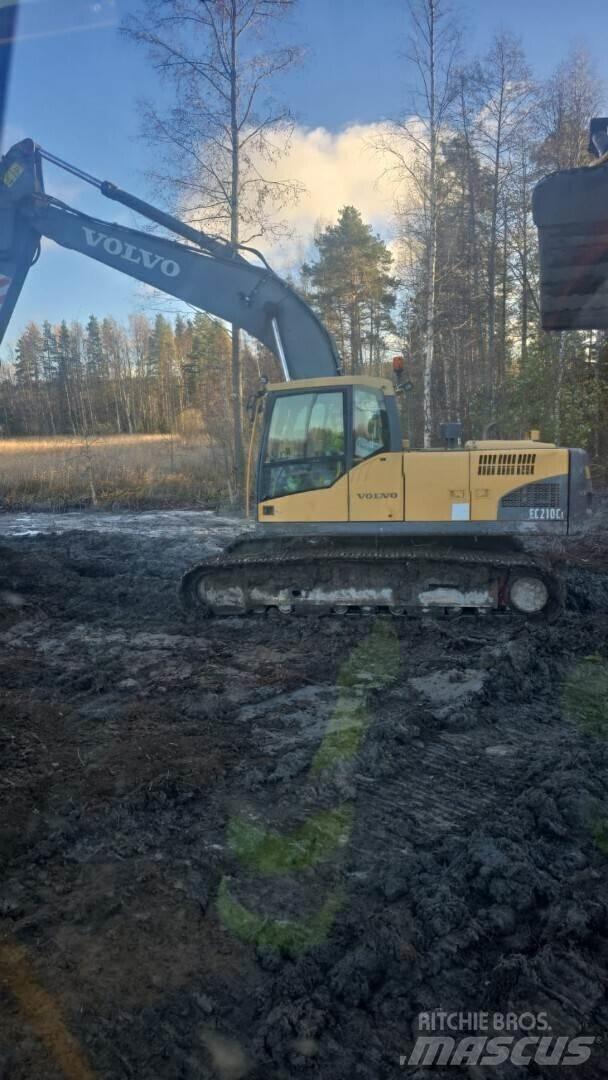 Volvo 210C Gravemaskiner på larvebånd