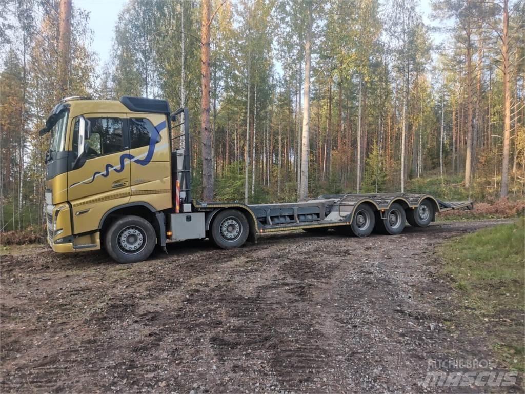Volvo 750 Autotransportere / Knæklad