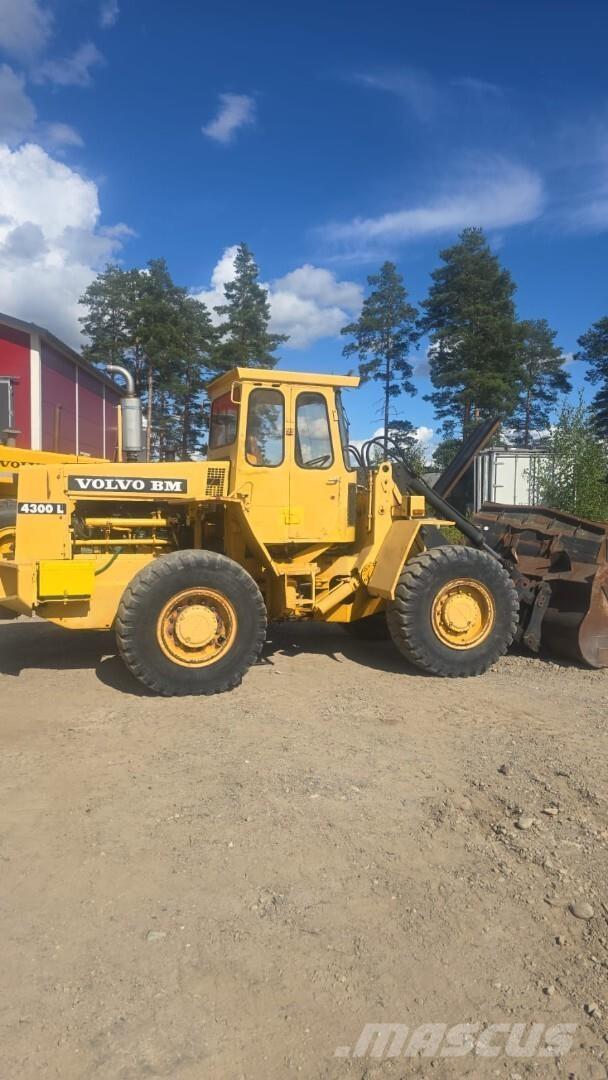 Volvo BM 4300 Læssemaskiner på hjul