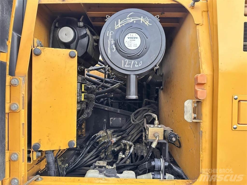 Volvo EC210CL Gravemaskiner på larvebånd