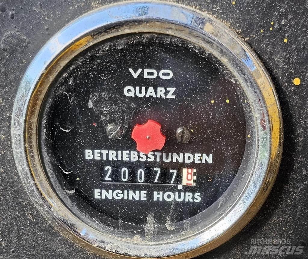 Volvo EW 200 Gravemaskiner på hjul
